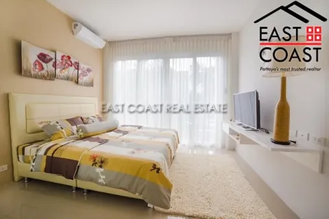 Casa de 4 dormitorios en Pattaya, Tailandia № 213937 - foto 17