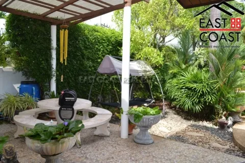 Casa de 4 dormitorios en Pattaya, Tailandia № 213941 - foto 8