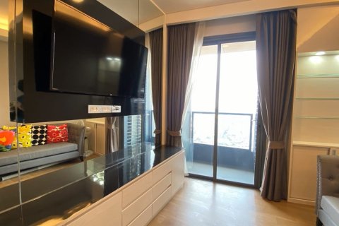 Condo in Khlong Toei, Bangkok, Thailand, 2 bedrooms  № 200939 - photo 9