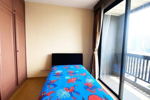 Condo in Watthana, Bangkok, Thailand, 2 bedrooms  № 200940 - photo 5