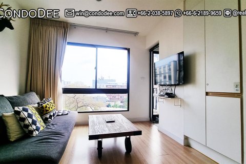 Condo in Khlong Toei, Bangkok, Thailand, 1 bedroom  № 200944 - photo 7