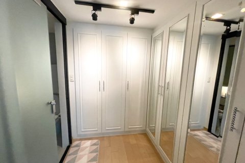 Condo in Bangkok, Thailand, 1 bedroom  № 200941 - photo 5