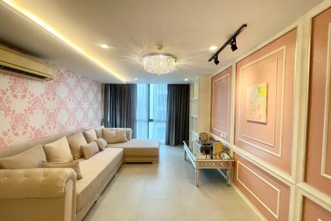 Condo in Bangkok, Thailand, 1 bedroom  № 200941 - photo 8