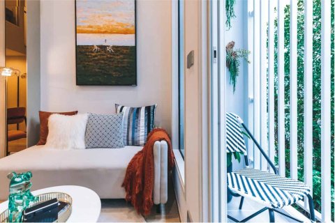 Condo in Bangkok, Thailand, 1 bedroom  № 166677 - photo 2