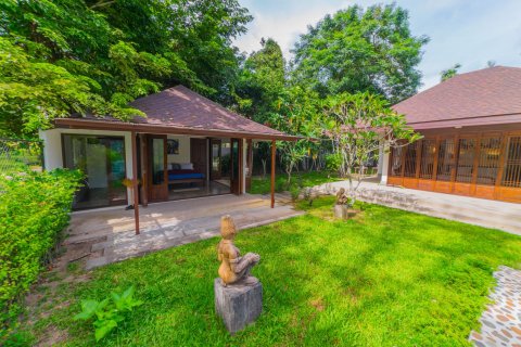 Вилла в Паклоке, Таиланд с 5 спальнями  № 142186 - фото 12