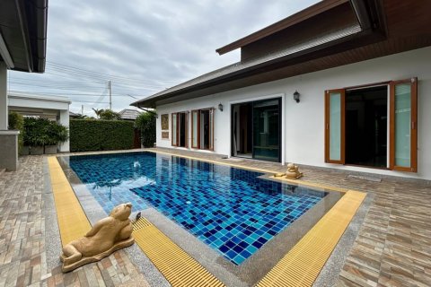 Вилла в Хуа Хине, Таиланд с 3 спальнями  № 114580 - фото 4