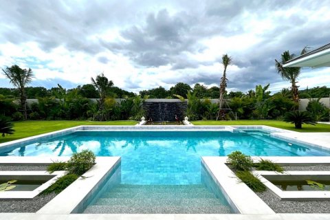 Вилла в Хуа Хине, Таиланд с 3 спальнями  № 114578 - фото 4