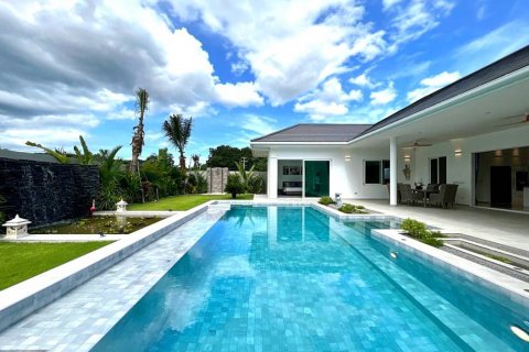 Вилла в Хуа Хине, Таиланд с 3 спальнями  № 114578 - фото 3