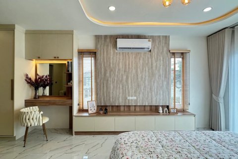 Villa in Pattaya, Thailand 3 bedrooms № 153344 - photo 30