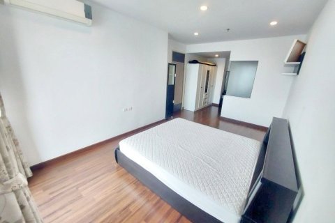 Studio in the Condo in Ratchathewi, Bangkok, Thailand  № 153346 - photo 4