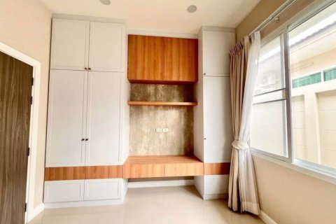 Дом в Паттайе, Таиланд с 3 спальнями  № 153342 - фото 3