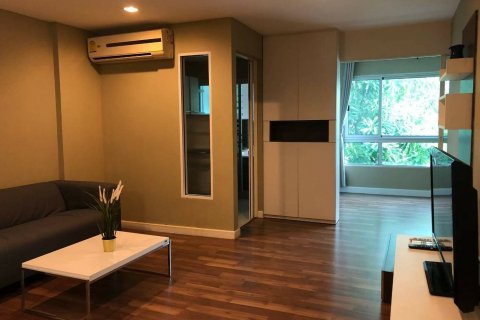 Condo in Watthana, Bangkok, Thailand, 2 bedrooms  № 138960 - photo 1