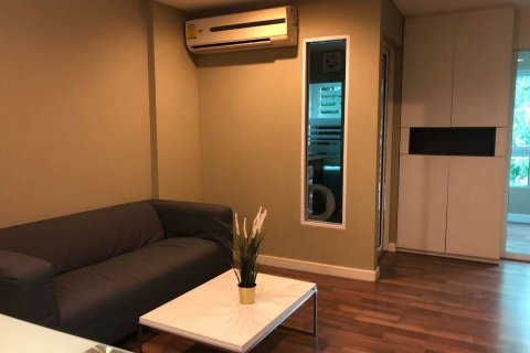 Condo in Watthana, Bangkok, Thailand, 2 bedrooms  № 138960 - photo 9