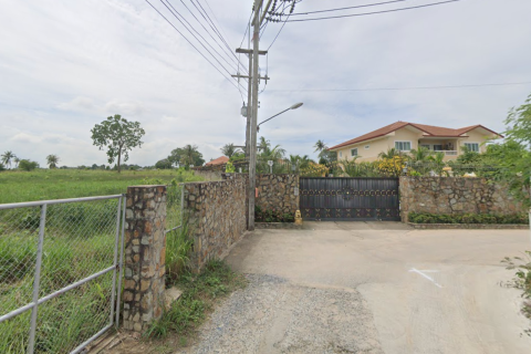 Land in Pattaya, Thailand 6000 sq.m. № 149155 - photo 5