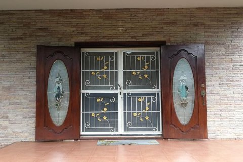 House in Pattaya, Thailand 3 bedrooms № 149161 - photo 2