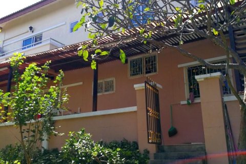 House in Pattaya, Thailand 3 bedrooms № 149161 - photo 11
