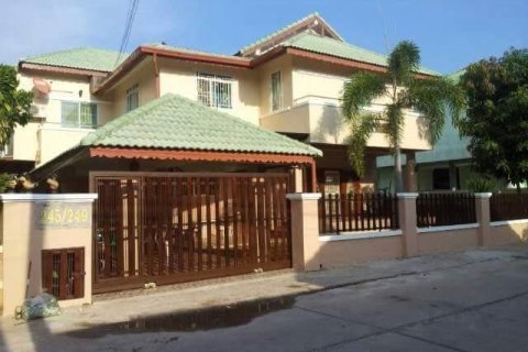 House in Pattaya, Thailand 3 bedrooms № 149161 - photo 10