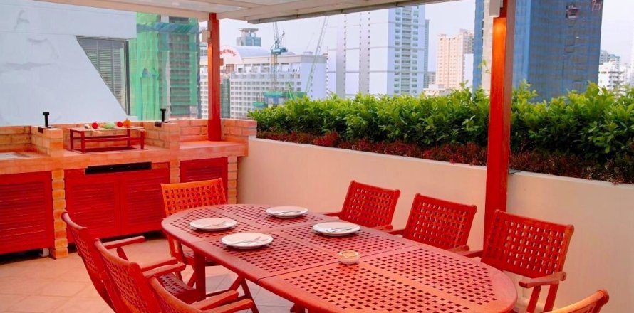 Penthouse à Khlong Toei, Bangkok, Thaïlande 3 chambres № 159500