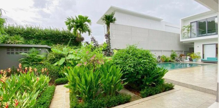 Villa in Phuket, Thailand 3 bedrooms № 159496