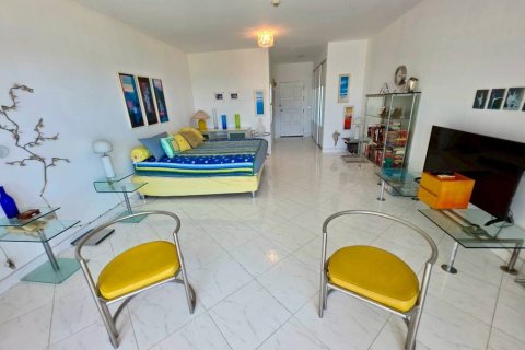 Студия в кондо в Банг Ламунге, Таиланд № 154515 - фото 1