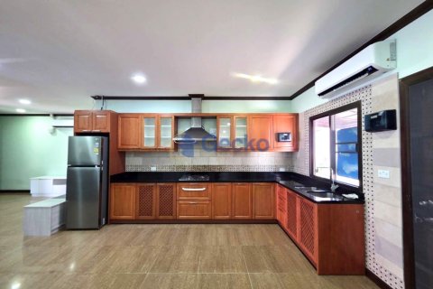 Maison à Pattaya, Thaïlande 4 chambres № 195876 - photo 6