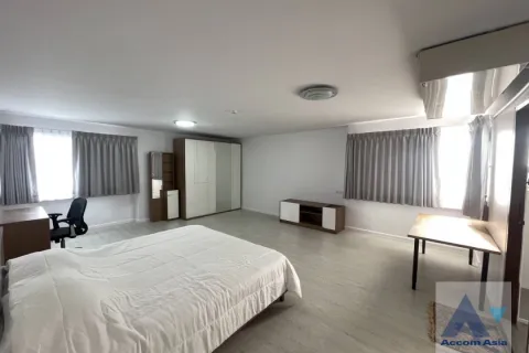 Condominio de 3 dormitorios en Watthana, Bangkok, Tailandia № 214306 - foto 13