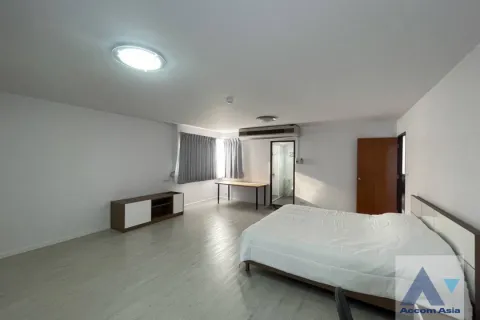 Condominio de 3 dormitorios en Watthana, Bangkok, Tailandia № 214306 - foto 25
