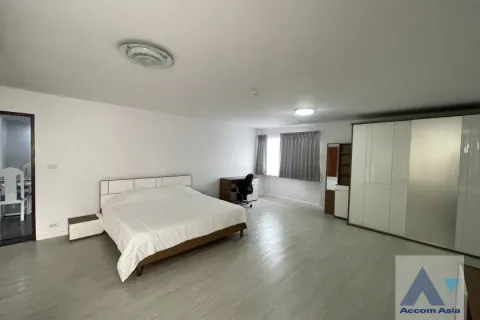 Condominio de 3 dormitorios en Watthana, Bangkok, Tailandia № 214306 - foto 29