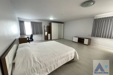 Condominio de 3 dormitorios en Watthana, Bangkok, Tailandia № 214306 - foto 12