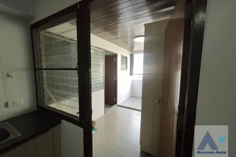 Condominio de 3 dormitorios en Watthana, Bangkok, Tailandia № 214306 - foto 11