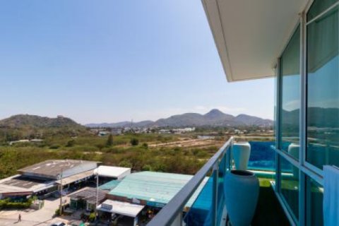 Apartment in Hua Hin, Thailand 2 bedrooms № 193417 - photo 2