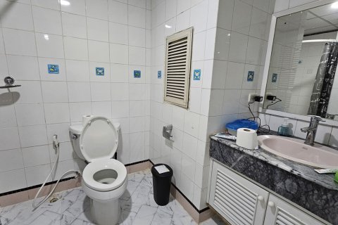 Condo à Watthana, Bangkok, Thaïlande, 3 chambres № 201113 - photo 3