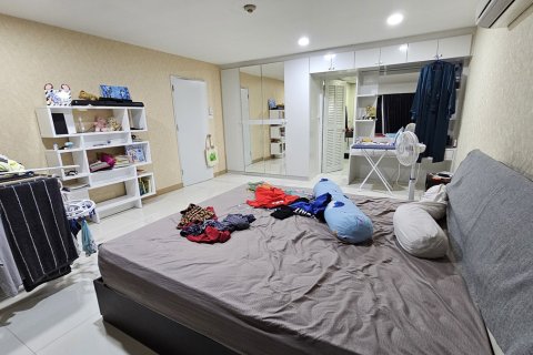 Condo à Watthana, Bangkok, Thaïlande, 3 chambres № 201113 - photo 12