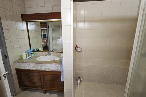 Condo à Watthana, Bangkok, Thaïlande, 3 chambres № 201112 - photo 10