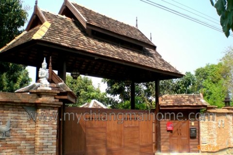 Propriété commerciale à San Pa Tong, Thaïlande № 200493