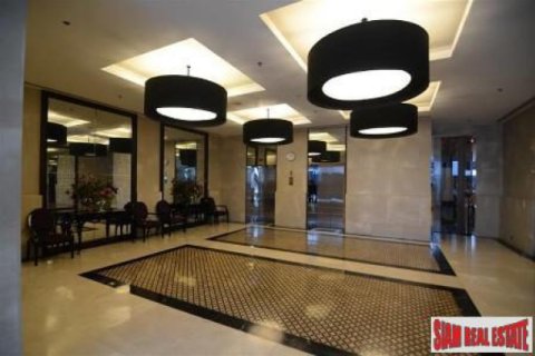 Apartment in Bangkok, Thailand 2 bedrooms № 192974 - photo 4
