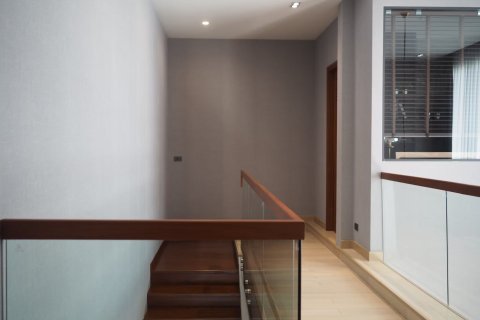 Villa in Hang Dong, Thailand 4 bedrooms № 154936 - photo 16