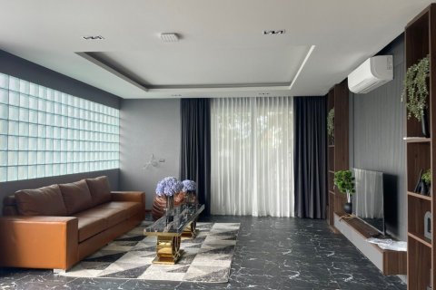 Villa in Hang Dong, Thailand 4 bedrooms № 154936 - photo 4