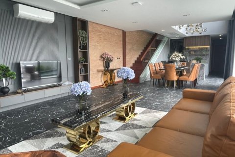 Villa in Hang Dong, Thailand 4 bedrooms № 154936 - photo 5