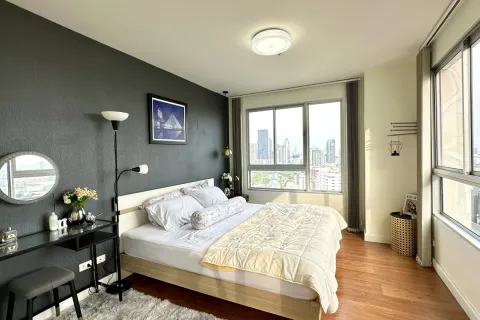 Студия в кондо в Клонг Тоэй, Бангкок, Таиланд № 154938 - фото 3