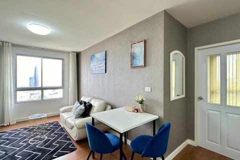 Студия в кондо в Клонг Тоэй, Бангкок, Таиланд № 154938 - фото 1