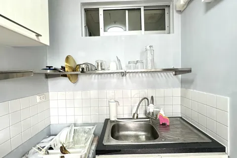 Студия в кондо в Клонг Тоэй, Бангкок, Таиланд № 154938 - фото 19