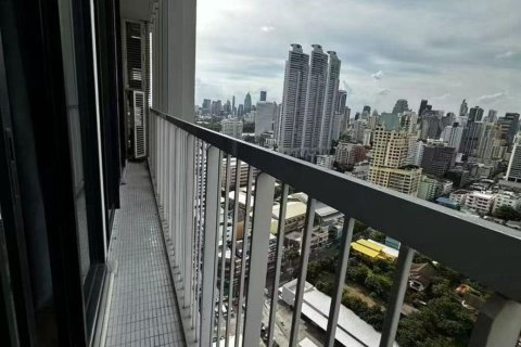 Condo à Khlong Toei, Bangkok, Thaïlande, 2 chambres № 154934 - photo 9