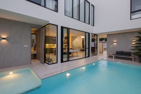 Duplex in Pattaya, Thailand 4 bedrooms № 167929 - photo 4