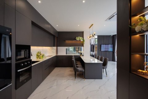 Duplex in Pattaya, Thailand 4 bedrooms № 167929 - photo 11