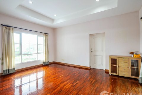 House in Phuket, Thailand 4 bedrooms № 167933 - photo 13