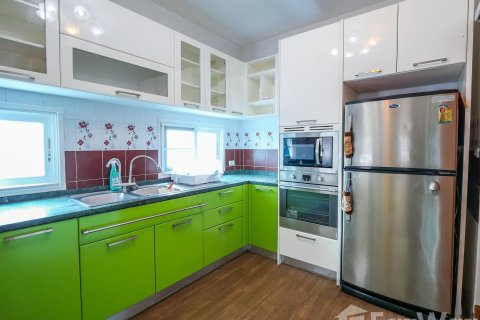 House in Phuket, Thailand 4 bedrooms № 167933 - photo 5