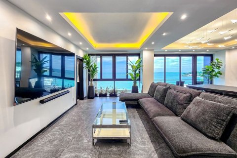 Condo in Pattaya, Thailand, 2 bedrooms  № 151177 - photo 5