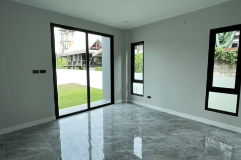House in Chiang Mai, Thailand 4 bedrooms № 151178 - photo 16