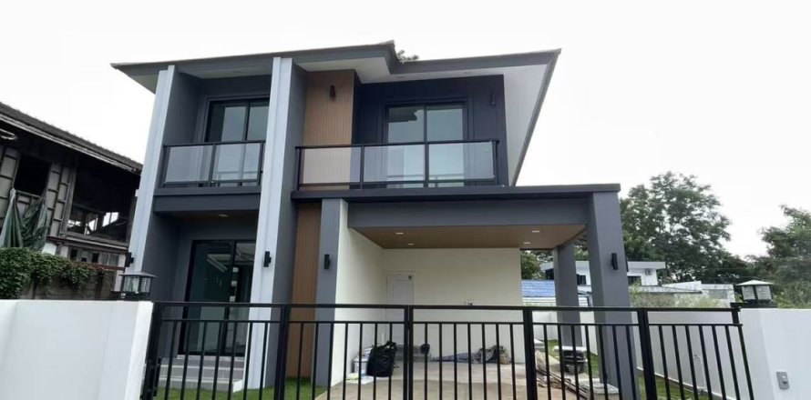 House in Chiang Mai, Thailand 4 bedrooms № 151178